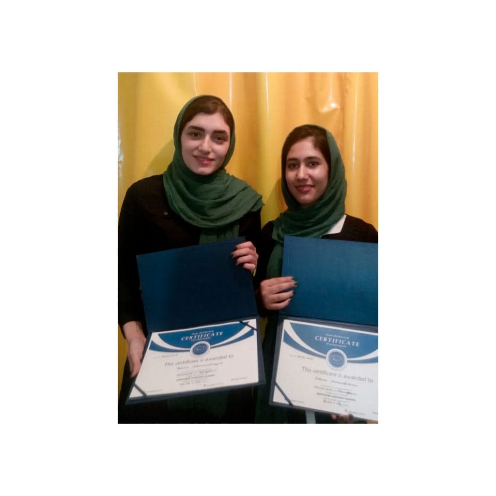 آموزشگاه زبان های خارجی مستقیم